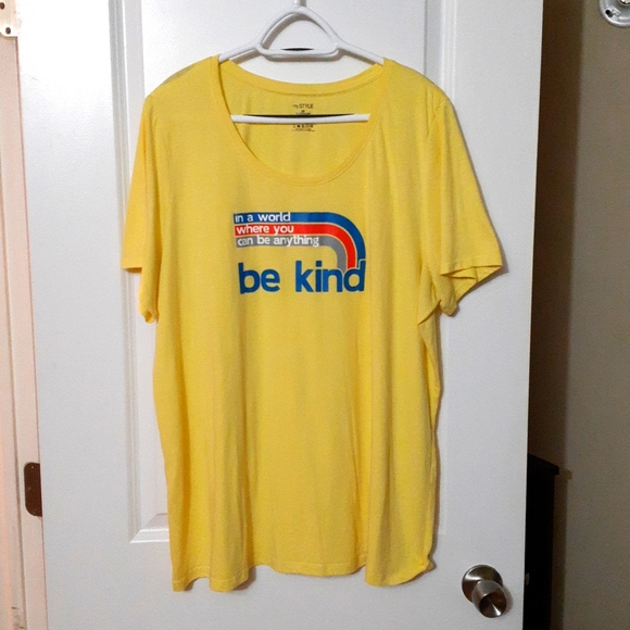 Be Kind Tee - Picture 1 of 3